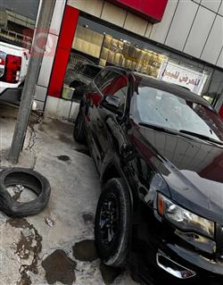 جیپ گراند شیرۆکی